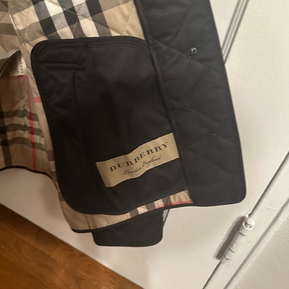 Very Gently Used Burberry Diamond Quilted Jacket - Picture 6 of 7